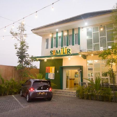 Reddoorz Plus Syariah Near Alun Alun Sampang Sampang  Exterior photo