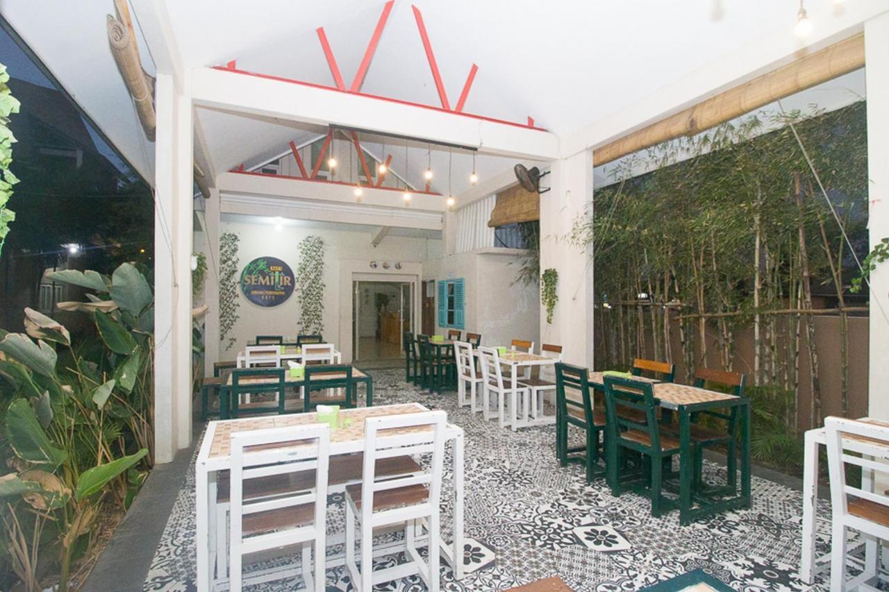 Reddoorz Plus Syariah Near Alun Alun Sampang Sampang  Exterior photo