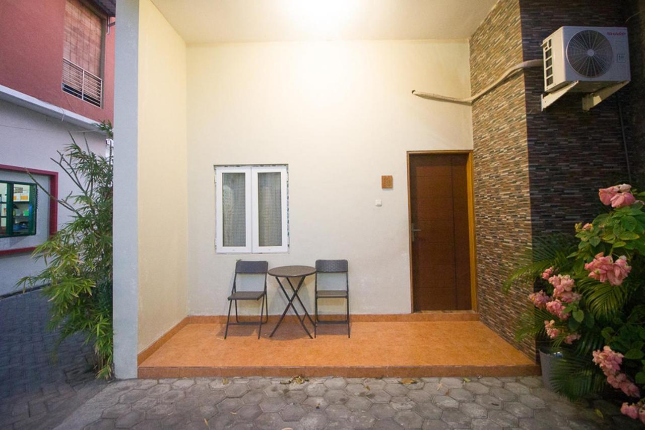 Reddoorz Plus Syariah Near Alun Alun Sampang Sampang  Exterior photo